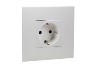 EUROPEAN "SCHUKO" 16 AMPERE-250 VOLT SINGLE OUTLET CEE 7/3 TYPE F (EU1-16R), "SHUTTERED CONTACTS", PANEL MOUNT OR MOUNT ON EUROPEAN WALL BOXES, 2 POLE-3 WIRE GROUNDING (2P+E). WHITE. 

<br><font color="yellow">Notes: </font> 
<br><font color="yellow">*</font> Mounts on European wall boxes or panel mount.
<br><font color="yellow">*</font> European Schuko "locking outlet" #70300 available. Prevents accidental disconnects.
<br><font color="yellow">*</font> European "Schuko" connectors, plugs, inlets, outlets, GFCI/RCD sockets, power strips, power cords, plug adapters listed below in related products. Scroll down to view.