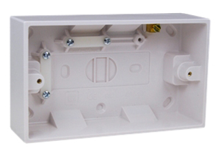 EUROPEAN, INTERNATIONAL, UK, BRITISH, UNITED KINGDOM SURFACE MOUNT WALL BOX, GROUNDING TERMINAL, OVERALL BOX HEIGHT (44mm), INTERNAL BOX DEPTH <br><font color="yellow">(40mm DEEP)</font>. WHITE. 

<br><font color="yellow">Notes: </font> 
<br><font color="yellow">*</font> Accepts 86mmX146mm Size Sockets, Outlets, Switches, Devices with 120mm (120.6mm) mounting centers. 
<br><font color="yellow">*</font> Wall boxes accept #72316, 72320, 72320-SPD, 72320-DP, 72316-RED, 72320-DP-RED, 72320-RED-CE, 72320-2USB-U, 72300-DS-10MA, 72300-D, 72450.
<br><font color="yellow">*</font> Verify mating product(s) depth dimension for compatibility with #72365 wall box.
<br><font color="yellow">*</font> Surface mount modular device wall boxes available, view part #79230X45, #79235X45 series.
<br><font color="yellow">*</font> British, United Kingdom plugs, power cords, outlets, power strips, GFCI-RCD receptacles, sockets, connectors, extension cords, plug adapters listed below in related products. Scroll down to view.

 
 