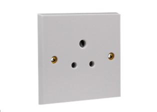 SOUTH AFRICA 5/6 AMPERE-250 VOLT POWER OUTLET, <font color="yellow"> TYPE D </font> , SANS 164-3, BS 546 (UK3-5P), SHUTTERED CONTACTS, (86mmX86mm Size), 2 POLE-3 WIRE GROUNDING (2P+E). WHITE.

<br><font color="yellow">Notes: </font>
<br><font color="yellow">*</font><font color="yellow">Panel Mount, Flush mount, Surface Mount. </font> 
<br><font color="yellow">*</font> European / International wall boxes = Use # 72350X47D, # 72350X35D, # 72350-F, # 72360 series.
<br><font color="yellow">*</font> Weatherproof Enclosure / Covers = # 74790-B1 (IP66 rated), # 74790-A (IP55 rated), # 74790 (IP13 rated).
<BR><font color="yellow">*</font> Accepts type D South Africa 5A/6A-250 volt plugs.
<br><font color="yellow">*</font> South Africa power cords, outlets, GFCI-RCD receptacles, plug Adapters listed below in related products. Scroll down to view.

  
