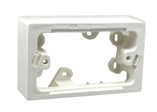 SURFACE MOUNT THERMOPLASTIC WALL BOX. ACCEPTS AUSTRALIA, BRAZIL, ARGENTINA AND AMERICAN NEMA OUTLETS, 37mm DEEP. WHITE.

<br><font color="yellow">Notes: </font> 
<br><font color="yellow">*</font> Surface mount wall box accepts standard Australia, Brazil, Argentina, American type outlets, wall plates.
<br><font color="yellow">*</font> Not for use with #74900-MCS, #74900-MCSV W.P. covers.
<br><font color="yellow">*</font> Scroll down to view related products.
