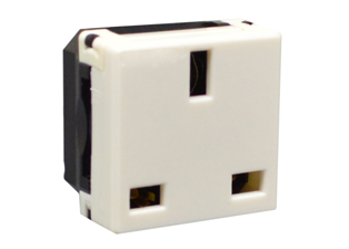 UNITED KINGDOM, BRITISH MODULAR OUTLET, 13 AMPERE 250 VOLT, BS 1363 TYPE G (UK1-13R), 36mmX36mm SIZE, 2 POLE-3 WIRE GROUNDING (2P+E), IVORY.

<br><font color="yellow">Notes: </font> 
<br><font color="yellow">*</font> Mounts on American 2x4, 4x4 wall boxes or panel mount. Surface mounts on wall boxes #74225, #84225-AR.
<br><font color="yellow">*</font> Mounts in "12", "3", "6", "9" clock hour positions on wall plates / mounting frames.
<br><font color="yellow">*</font> Mating wall plates / mounting frames, GFCI outlets, PDU power strips, circuit breaker, switch, plug adapters are listed below in related products. Scroll down to view.


 