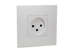 ISRAEL 16 AMPERE-250 VOLT SINGLE OUTLET SI 32 (IS1-16R), "SHUTTERED CONTACTS", 2 POLE-3 WIRE GROUNDING (2P+E), FLUSH OR SURFACE MOUNT. WHITE.

<br><font color="yellow">Notes: </font> 
<br><font color="yellow">*</font> Mounts on European wall boxes with 60mm (60.3mm) centers.
<br><font color="yellow">*</font> For surface mount applications use wall box #79260X45-N.
<BR><font color="yellow">*</font> For flush mount applications use # 72350X47D, # 72350X35D, # 72350-F, # 72360, # 72360-RED series.
