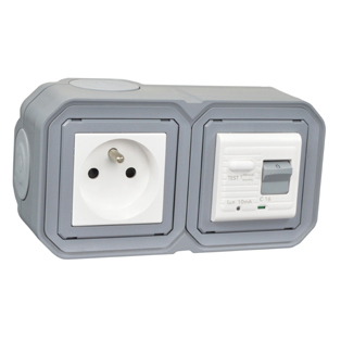 4722-10HG2-GRY Schuko GFCI 10Ma Trip Surface Mount IP20