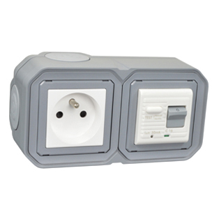 4722-30HG2-GRY Schuko GFCI 30Ma Trip Surface Mount IP20