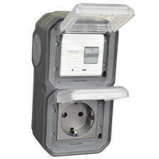 70225-30VG-BLK Schuko GFCI 30Ma Trip Vertical Surface Mount IP55