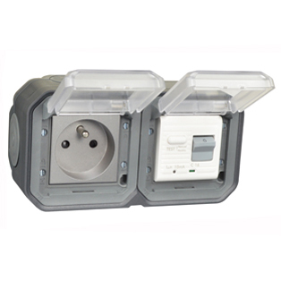 71225-BLK France GFCI 10Ma Trip Surface Mount IP55