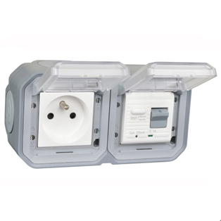 71225-GRY France GFCI 10Ma Trip Surface Mount IP55