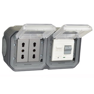 75525-30-BLK Duplex Italy GFCI 30Ma Trip Surface Mount IP55