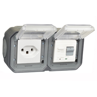 76226-BLK Switzerland 16A GFCI 10Ma Trip Surface Mount IP55
