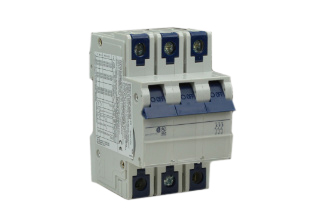 INTERNATIONAL CIRCUIT BREAKER, TRIPLE POLE, 32 AMPERE-480Y/277 VOLT (AC) (UL-CSA), C CURVE, DIN RAIL MOUNT. APPROVALS = UL (UL508), CSA. RoHS, CE MARK.