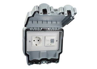 WEATHERPROOF IP66 RATED <font color="yellow"> GFCI (RCBO/RCD) </font> EUROPEAN (SCHUKO) OUTLET, 16 AMPERE-230 VOLT, 50/60 Hz, <font color="yellow">10mA TRIP</font>, CEE 7/3 TYPE F SOCKET (EU1-16R), SHUTTERED CONTACTS, TEST / RESET BUTTON, INDICATOR LIGHT, SURFACE MOUNT ENCLOSURE BOX (IP66 RATED (COVER CLOSED), LOCKABLE COVER (<font color="yellow">**</font>), 20mm KNOCKOUTS, "EARTH" GROUNDING TERMINALS, 2 POLE-3 WIRE GROUNDING (2P+E). GRAY.

<BR><font color="yellow">Notes:</font>
<BR><font color="yellow">*</font> Downstream outlets can be protected. Use on single phase 230 volt circuits only.
<BR><font color="yellow">*</font> Latched RCD, No reset after power failure. 
<BR><font color="yellow">*</font> Enclosure: UV stabilized PC, Operational temp = -5C to +40C.
<BR><font color="yellow">**</font> WP cover lockable, accepts down angle plugs (not all plug variations).
<BR><font color="yellow">*</font> GFCI (RCBO/RCD) outlets are available for all countries. Contact us.  

 