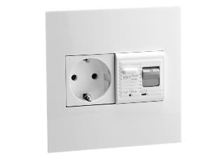 EUROPEAN (SCHUKO) <font color="yellow"> GFCI (RCBO/RCD) </font> OUTLET, 16 AMPERE-230 VOLT, 50/60 Hz, <font color="yellow">10mA TRIP</font>, CEE 7/3 TYPE F (EU1-16R), SHUTTERED CONTACTS, TEST / RESET BUTTON, INDICATOR LIGHT, 2 POLE-3 WIRE GROUNDING (2P+E), FLUSH MOUNTS ON STANDARD AMERICAN 2 GANG WALL BOX. WHITE.

<BR><font color="yellow">Notes:</font>
<BR><font color="yellow">*</font> Downstream outlets can be protected. Use on single phase 230 volt circuits only.
<BR><font color="yellow">*</font> Latched RCD, No reset after power failure. RCBO (single pole + neutral) provides over current protection.
<BR> <font color="yellow">*</font> Not for use on life support, medical equipment, refrigeration equipment.  
<BR><font color="yellow">*</font> GFCI (RCBO/RCD) outlets are available for all countries. Contact us.  

 
