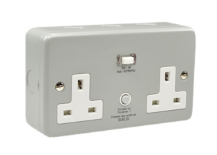 BRITISH, UNITED KINGDOM 13 AMPERE-230 VOLT <font color="yellow"> GFCI (RCD)</font> DUPLEX OUTLET, BS 1363 TYPE G (UK1-13R), 50Hz, (<font color="yellow"> (30mA TRIP)</font>, SHUTTERED CONTACTS, STEEL BOX & COVER, HORIZONTAL SURFACE MOUNT, 2 POLE-3 WIRE GROUNDING (2P+E). GRAY.

<BR><font color="yellow">Notes:</font>
<BR><font color="yellow">*</font> Use on single phase 230 volt circuits only.
<BR><font color="yellow">*</font> Latched RCD, No reset after power failure.
<BR><font color="yellow">*</font> Weatherproof IP66 rated outlets listed below. Scroll down to view.
<BR><font color="yellow">*</font> GFCI (RCBO/RCD) outlets are available for all countries. Contact us.  
 