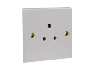 SOUTH AFRICA 5/6 AMPERE-250 VOLT POWER OUTLET, <font color="yellow"> TYPE D </font> , SANS 164-3, BS 546 (UK3-5P), SHUTTERED CONTACTS, (86mmX86mm Size), 2 POLE-3 WIRE GROUNDING (2P+E). WHITE.

<br><font color="yellow">Notes: </font>
<br><font color="yellow">*</font><font color="yellow">Panel Mount, Flush mount, Surface Mount. </font> 
<br><font color="yellow">*</font> European / International wall boxes = Use # 72350X47D, # 72350X35D, # 72350-F, # 72360 series.
<br><font color="yellow">*</font> Weatherproof Enclosure / Covers = # 74790-B1 (IP66 rated), # 74790-A (IP55 rated), # 74790 (IP13 rated).
<BR><font color="yellow">*</font> Accepts type D South Africa 5A/6A-250 volt plugs.
<br><font color="yellow">*</font> South Africa power cords, outlets, GFCI-RCD receptacles, plug Adapters listed below in related products. Scroll down to view.

  
