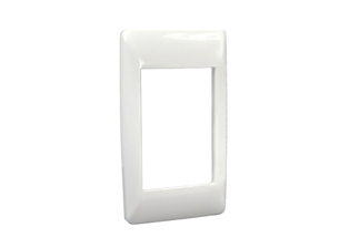 WALL PLATE FOR MODULAR SIZE SOUTH AFRICA OUTLETS, SWITCHES. WALL PLATE ACCEPTS COMBINATIONS OF THREE 25mmX50mm OR ONE 25mmX50mm & ONE 50mmX50mm SIZE MODULAR DEVICE. WHITE. 

<br><font color="yellow">Notes: </font> 
<br><font color="yellow">*</font> Requires one #73412 mounting frame.
<br><font color="yellow">*</font> Plugs, power cords, sockets, switches, mounting frames and wall plates are listed below. Scroll down to view.