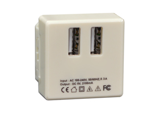 3500w multiprises 7 prises 10/16a bipasso/schuko avec cble interrupteur  lumineux 1,5mt couleur blanc