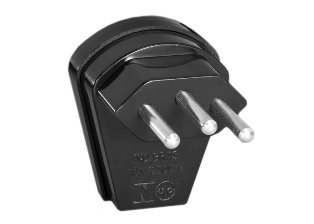 BRAZIL PLUG, 10 AMPERE-250 VOLT, NBR 14136 (BR2-10P) TYPE N PLUG, REWIREABLE ANGLE PLUG, 2 POLE-3 WIRE GROUNDING (2P+E), NYLON. BLACK.
<BR> CORD GRIP RANGE: 0.250-0.380", TEMP. RATING = -40C TO +75C.  

<br><font color="yellow">Notes: </font> 
<br><font color="yellow">*</font> Plug mates with 10A-250V, 20A-250V Brazil outlets, connectors. 


